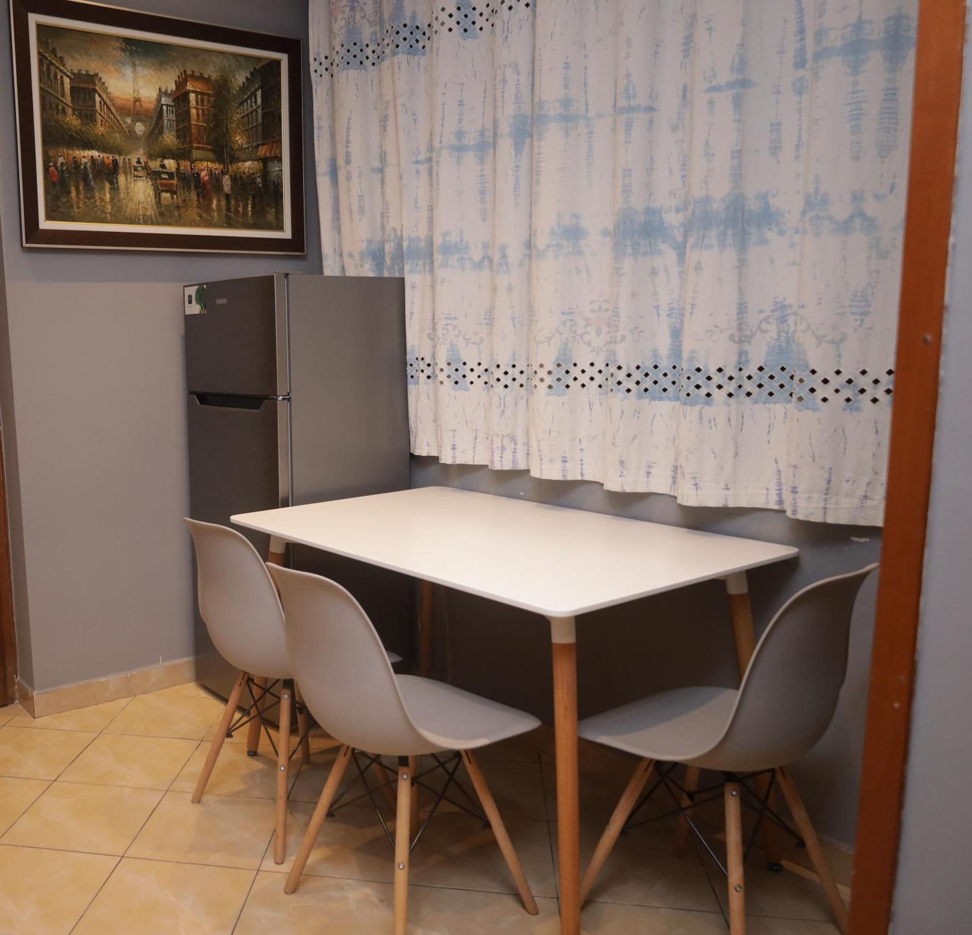 Sonche Hostel Tiranë Eksteriør bilde